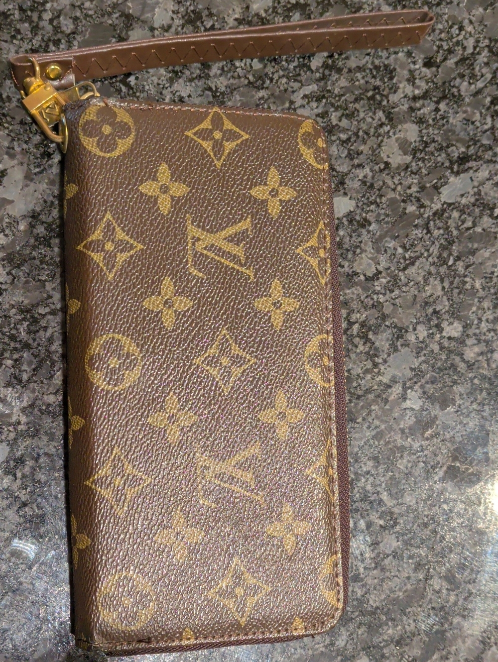 Looks Like Louis Vuitton Monogram Wristlet Wallet in Brown & Gold